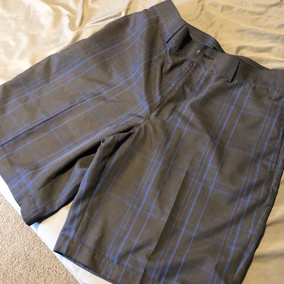 Flawless golf shorts!! - Picture 3 of 3